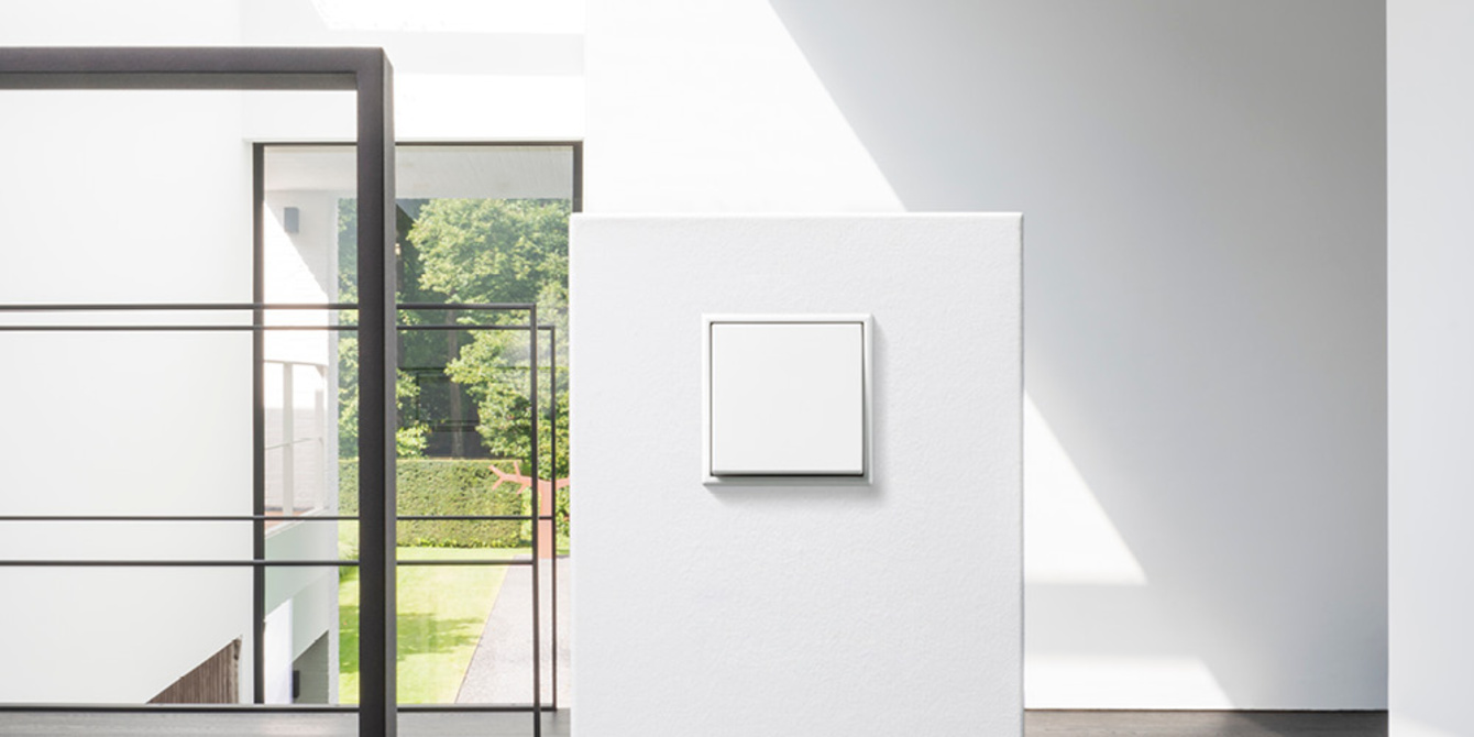 JUNG Schalterprogramme bei 3E-GmbH Elektrotechnik & Erneuerbare Energien in Römhild