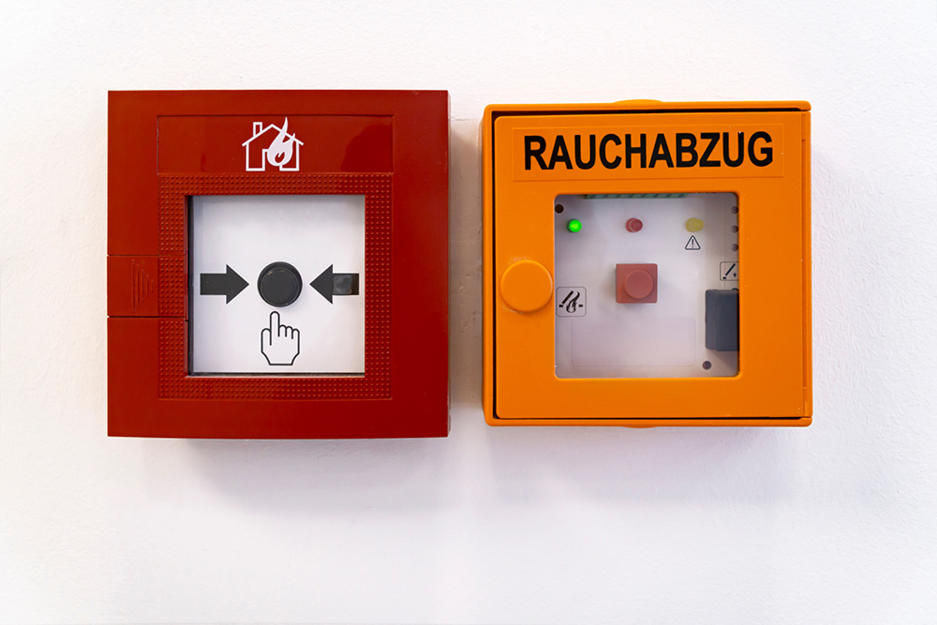 Rauchwärme­abzug bei 3E-GmbH Elektrotechnik & Erneuerbare Energien in Römhild